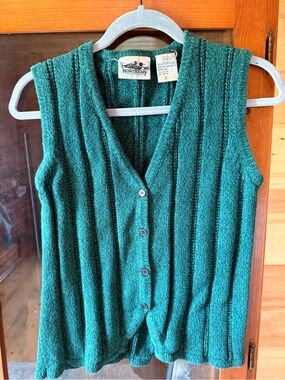 Northern Reflections Green Ribbed Knit Button Vest Vintage